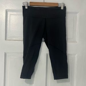 NWOT Lululemon Cropped Pants